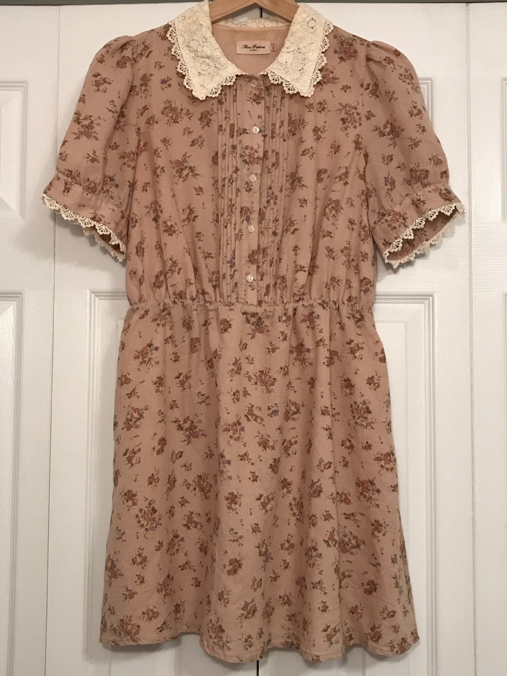 ModCloth Vintage inspired Floral Lace-Collar Prairie Dress